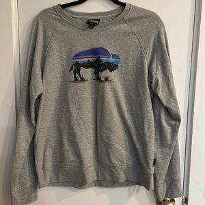 Patagonia women’s buffalo sweatshirt